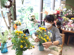 初夏の花を楽しむ 5月のフラワーアレンジレッスン