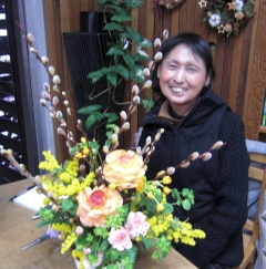 春色いっぱいのアレンジ 常谷さん20120323